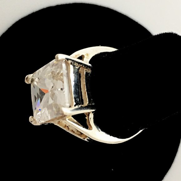 Radiant cut Solitaire SILVER Ring - Picture 3 of 4